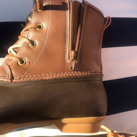 Serra Brown Boots - Picture 3 of 8